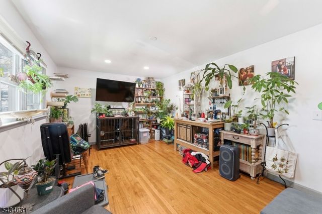 2072 Elizabeth Ave, Rahway City, NJ 07065