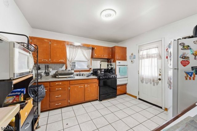 2072 Elizabeth Ave, Rahway City, NJ 07065