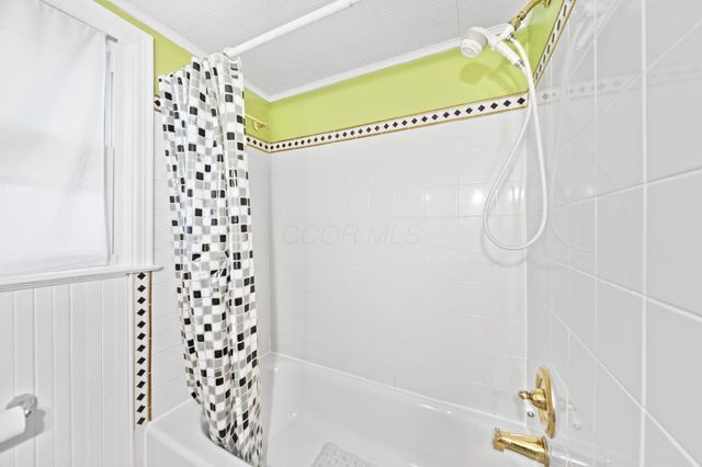 98 Blenheim Road, Columbus, OH 43214