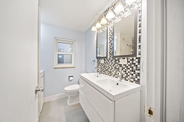 98 Blenheim Road, Columbus, OH 43214