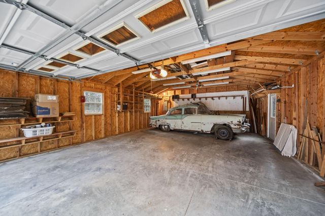 98 Blenheim Road, Columbus, OH 43214