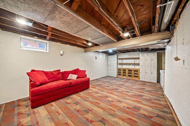 98 Blenheim Road, Columbus, OH 43214