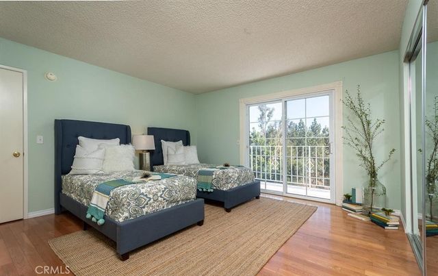 4406 Vista Place, La Canada Flintridge, CA 91011