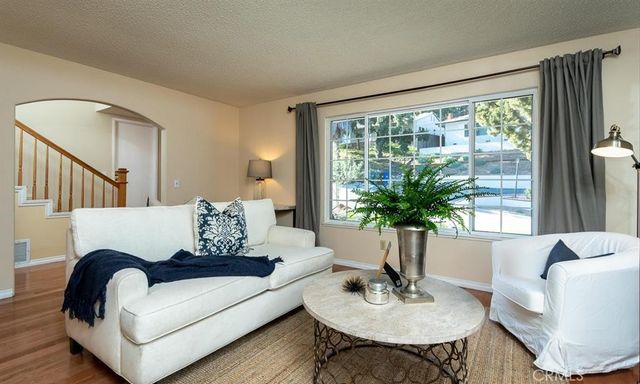 4406 Vista Place, La Canada Flintridge, CA 91011