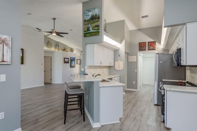 9742 OAKWOOD HILLS COURT, New Port Richey, FL 34655