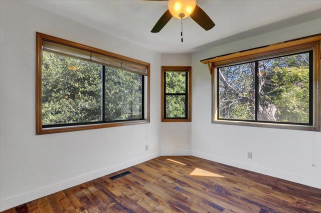 11514 Madrone Ct, Auburn, CA 95602