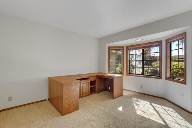 11514 Madrone Ct, Auburn, CA 95602