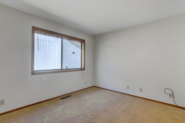 11514 Madrone Ct, Auburn, CA 95602