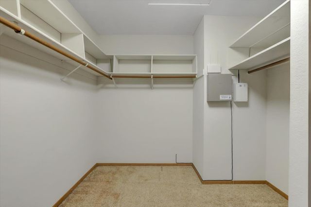 11514 Madrone Ct, Auburn, CA 95602