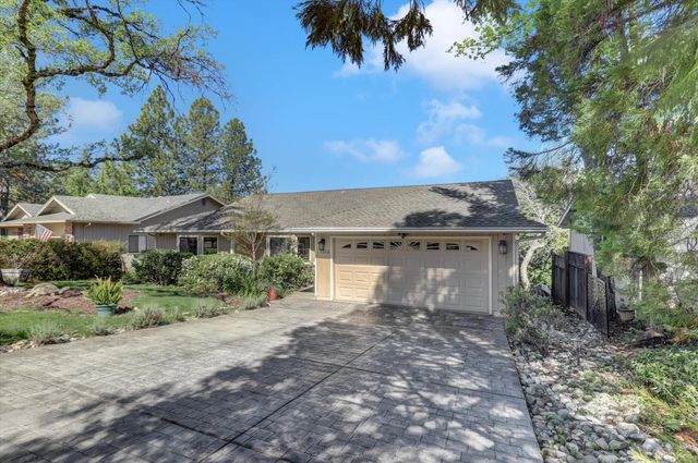 11514 Madrone Ct, Auburn, CA 95602