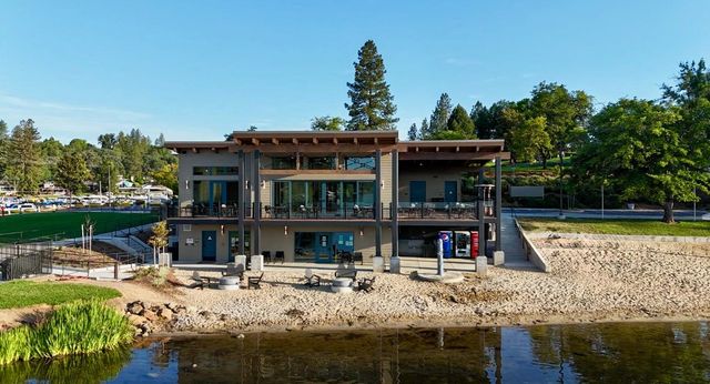 11514 Madrone Ct, Auburn, CA 95602