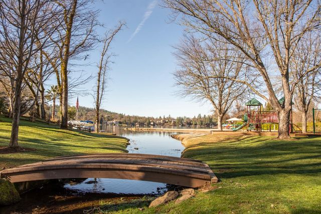 11514 Madrone Ct, Auburn, CA 95602