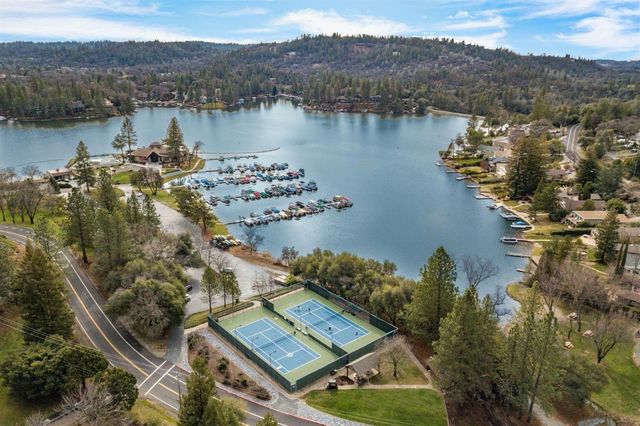 11514 Madrone Ct, Auburn, CA 95602