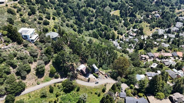 7150 Marlborough, Oakland, CA 94705