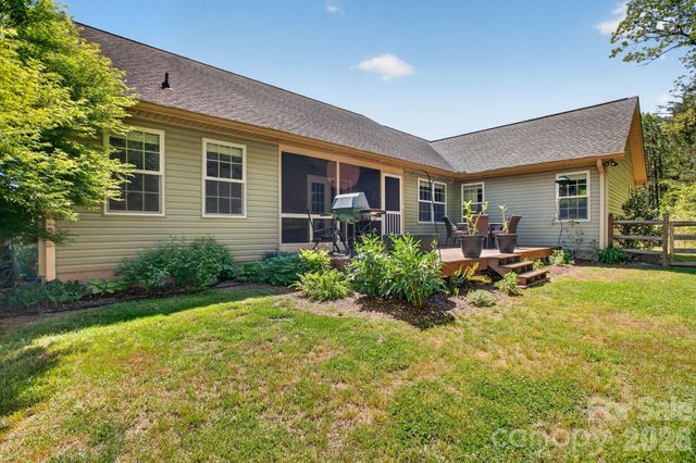 75 N Sunset Ridge Drive, Etowah, NC 28729