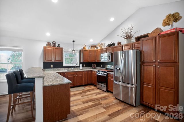 75 N Sunset Ridge Drive, Etowah, NC 28729