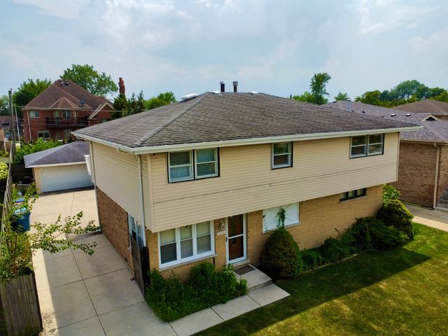 5711 W 87TH Place, Oak Lawn, IL 60453