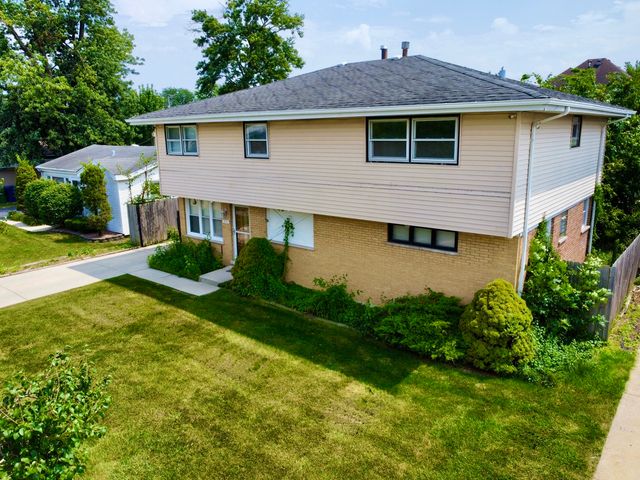 5711 W 87TH Place, Oak Lawn, IL 60453