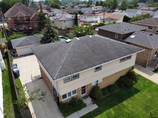 5711 W 87TH Place, Oak Lawn, IL 60453