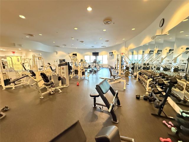 5600 Collins Avenue 16G, Miami Beach, FL 33140