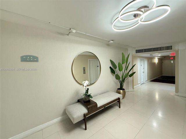 5600 Collins Avenue 16G, Miami Beach, FL 33140