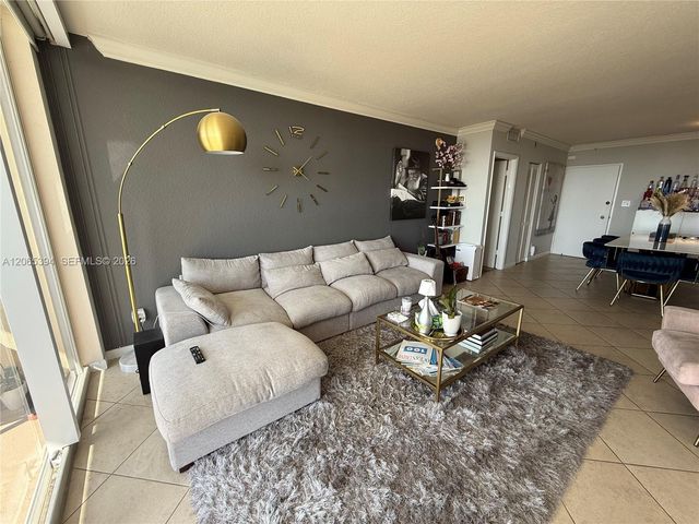 5600 Collins Avenue 16G, Miami Beach, FL 33140