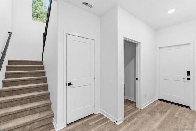 2838 Via Alta Pl, San Diego, CA 92108