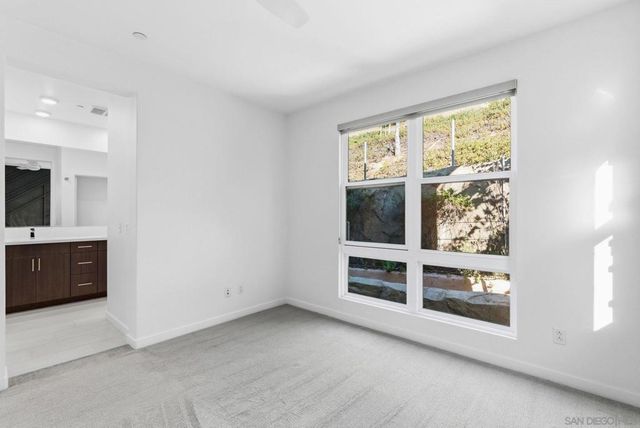 2838 Via Alta Pl, San Diego, CA 92108