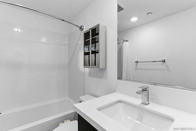 2838 Via Alta Pl, San Diego, CA 92108