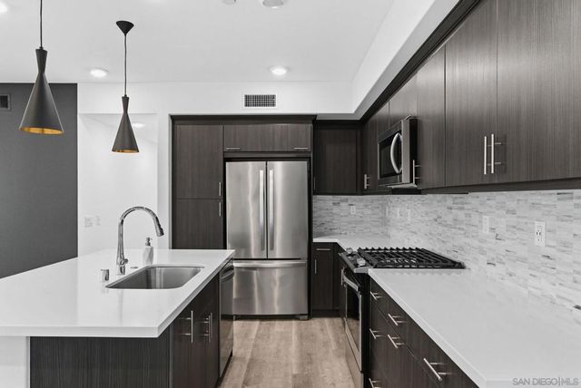 2838 Via Alta Pl, San Diego, CA 92108