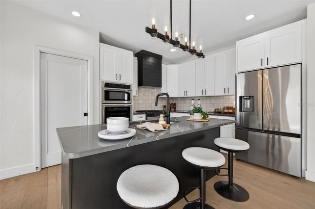 2350 2ND AVENUE N, St Petersburg, FL 33713