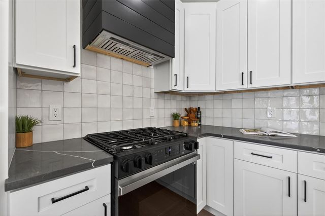 2350 2ND AVENUE N, St Petersburg, FL 33713