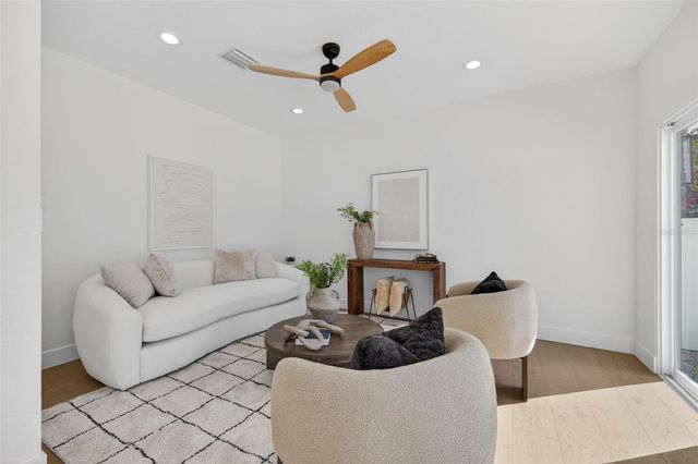 2350 2ND AVENUE N, St Petersburg, FL 33713