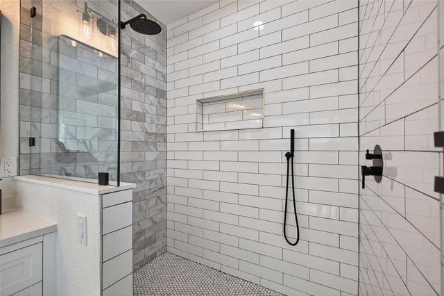 2350 2ND AVENUE N, St Petersburg, FL 33713