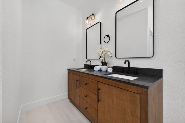 2350 2ND AVENUE N, St Petersburg, FL 33713