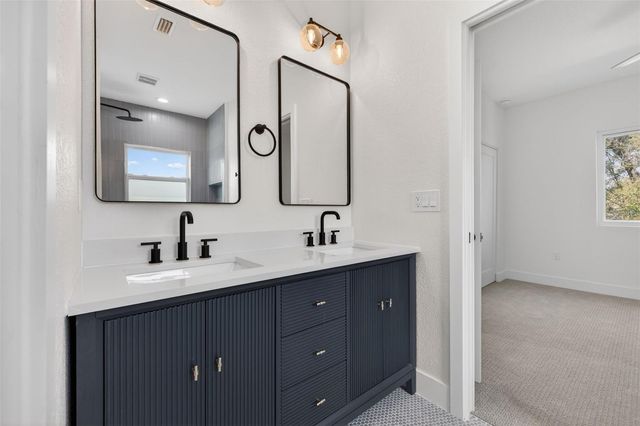 2350 2ND AVENUE N, St Petersburg, FL 33713