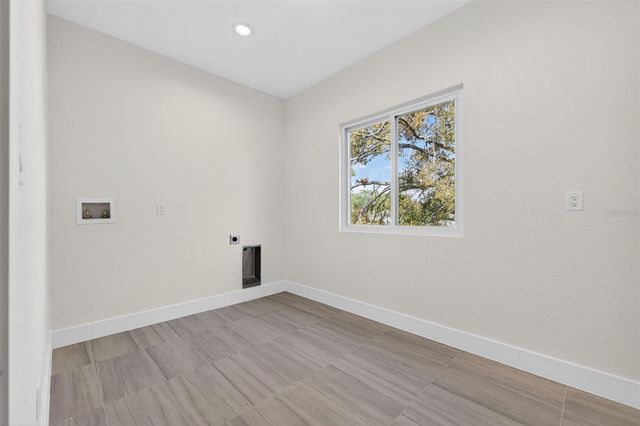 2350 2ND AVENUE N, St Petersburg, FL 33713