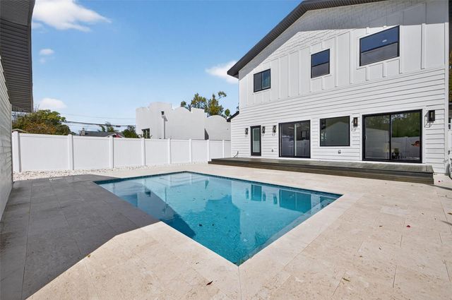 2350 2ND AVENUE N, St Petersburg, FL 33713