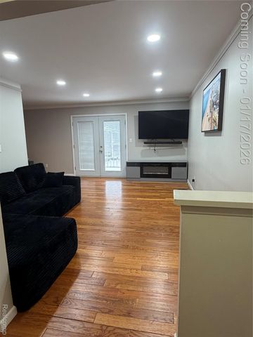 1700 Monticello Street 8, Trenton, MI 48183