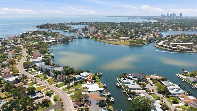 3876 SHORE ACRES BOULEVARD NE, St Petersburg, FL 33703