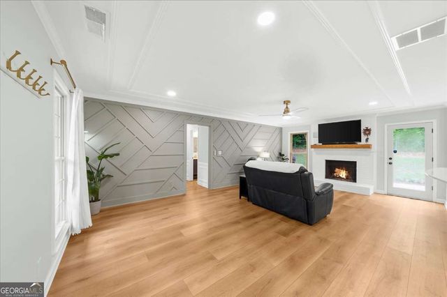 330 Monivea Lane, Roswell, GA 30075
