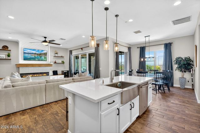 24938 N 88th Lane, Peoria, AZ 85383