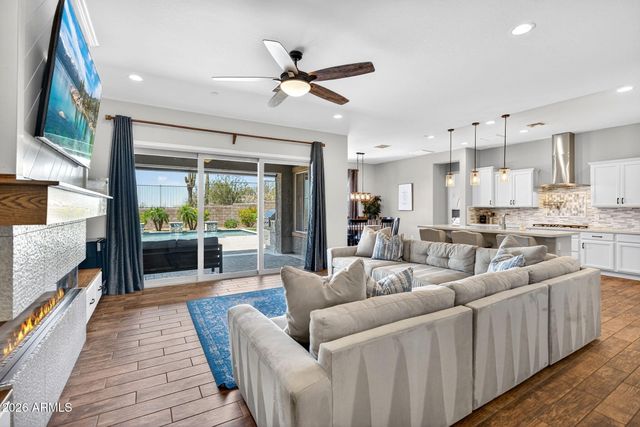 24938 N 88th Lane, Peoria, AZ 85383