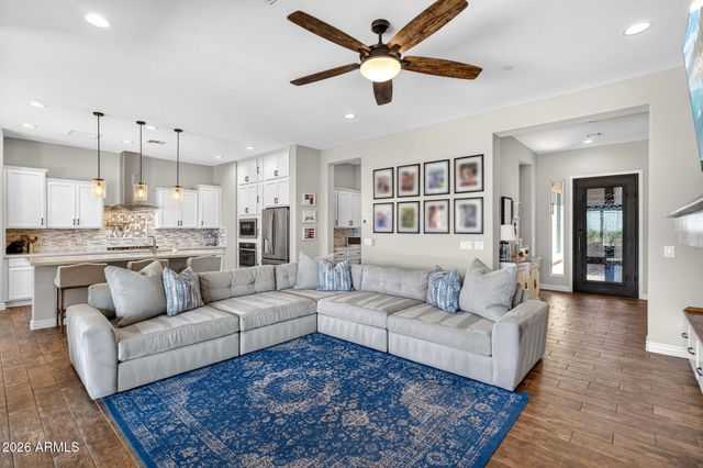 24938 N 88th Lane, Peoria, AZ 85383