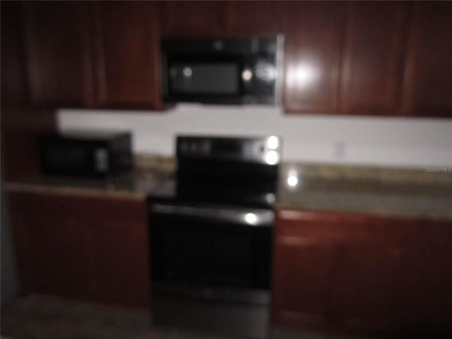 365 BLUE LAKE CIRCLE, Kissimmee, FL 34758