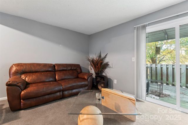 601 Lex Drive, Charlotte, NC 28262