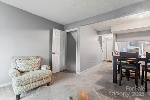 601 Lex Drive, Charlotte, NC 28262