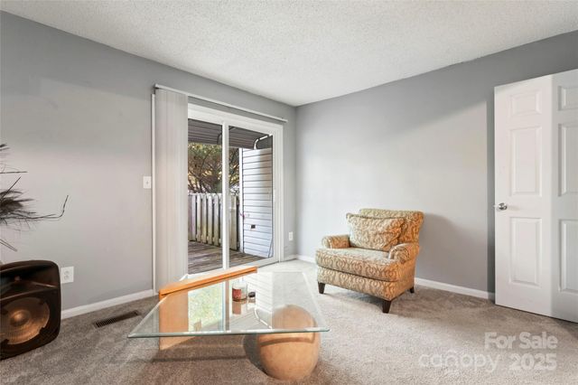 601 Lex Drive, Charlotte, NC 28262