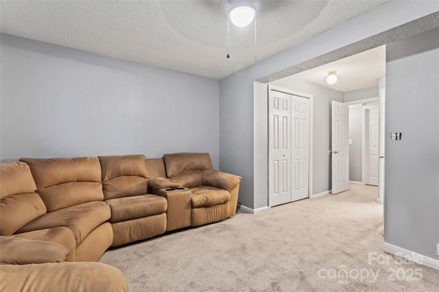 601 Lex Drive, Charlotte, NC 28262