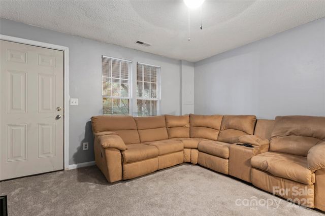 601 Lex Drive, Charlotte, NC 28262